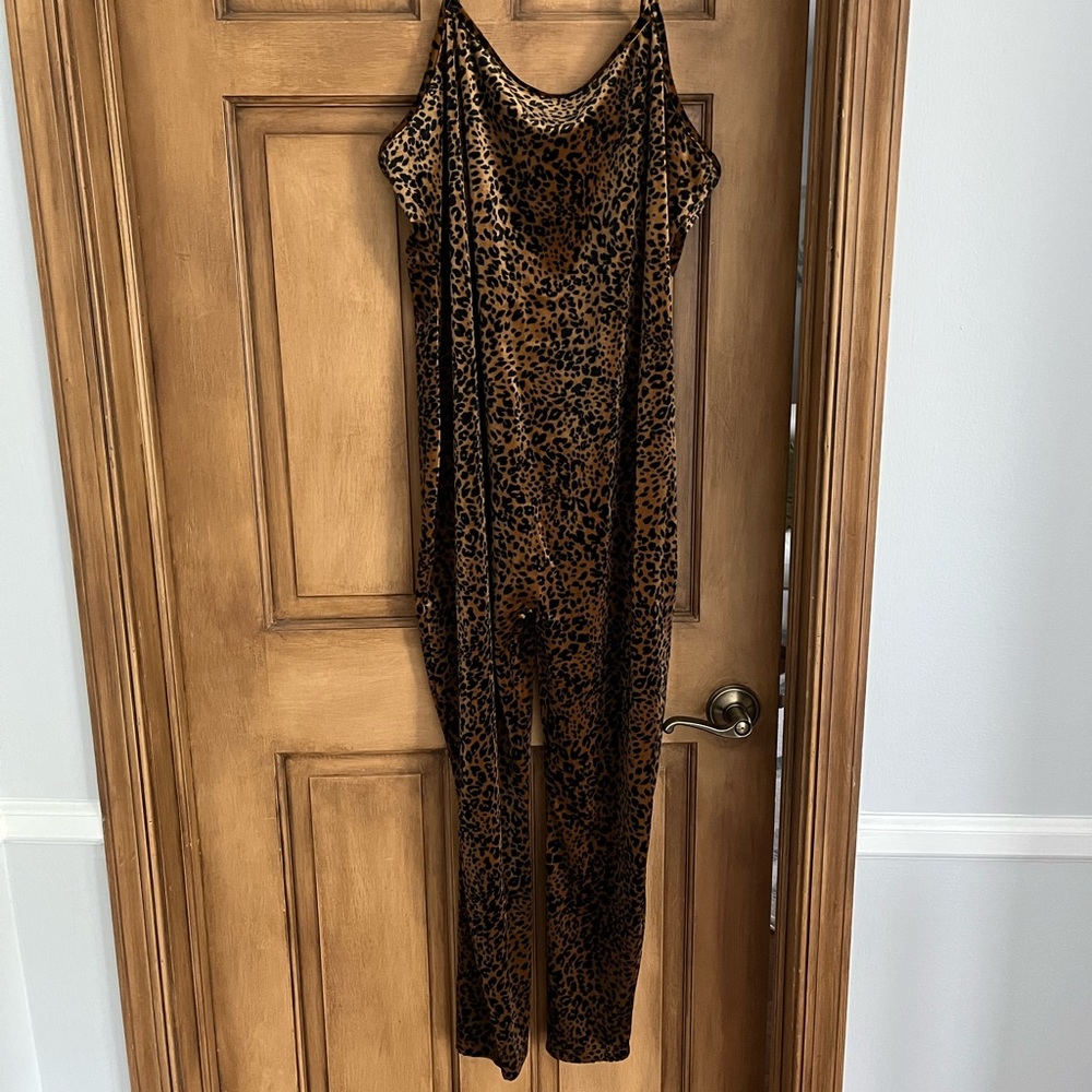 Forever 21 Leopard print Jumpsuit